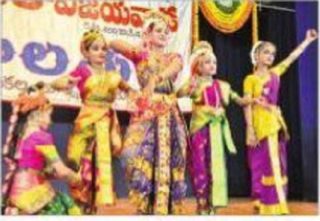 నేత్ర పర్వంగా సాంస్కృతిక ప్రదర్శనలు