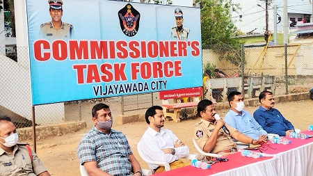 నేరప్రవృత్తి వీడకుంటే నగర బహిష్కరణే