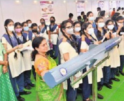 ఆకట్టుకున్న సైన్స్ ప్రదర్శన