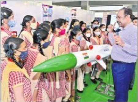 అబ్బురం.. ఆయుధం