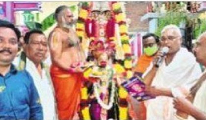 వెల్లివిరిసిన ఆధ్యాత్మికత