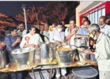 సామాజిక సేవకు పునరంకితం అవుదాం