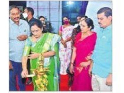 ఆకట్టుకుంటున్న క్రాఫ్ట్ బజార్