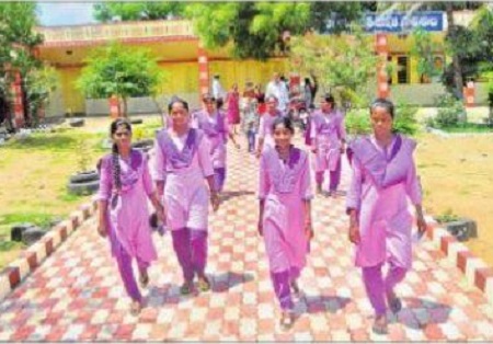 స్కూల్స్ ఆఫ్ ఎక్స్‌లెన్సులుగా హైస్కూళ్లు