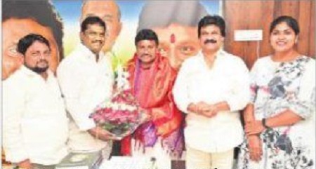 నగరాభివృద్ధికి కృషి చేయాలి