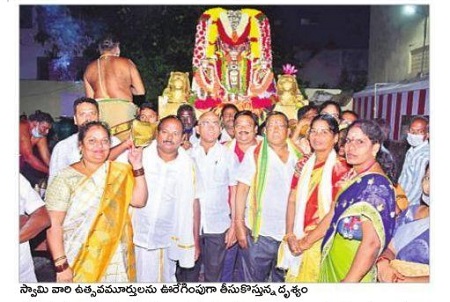 నేత్రపర్వంగా శ్రీవారి ద్వాదశ ప్రదక్షిణలు