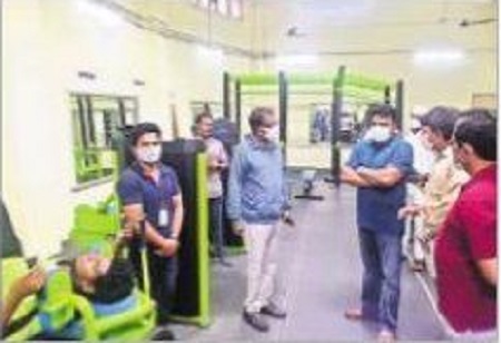రోడ్లపై చెత్త, వ్యర్థాలు వేయకుండా చర్యలు
