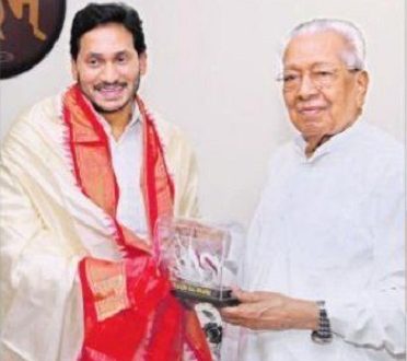 కోవిడ్ కష్టాల్లో 'తోడు' నీడగా