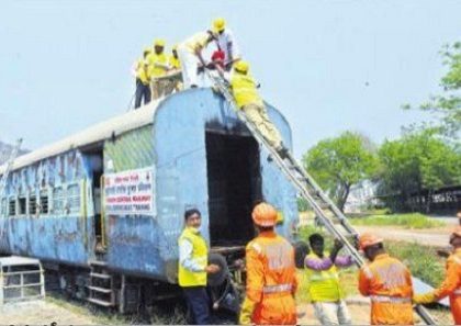 విజయవాడ వ్యాగన్ డిపోలో మాక్ డ్రిల్