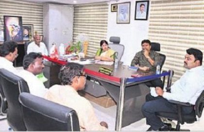 పెండింగ్ పనులు సత్వరమే  పూర్తిచేయాలి
