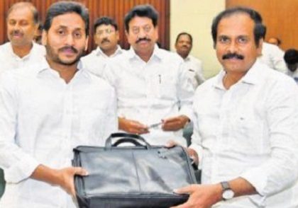 అన్నదాతకు వెన్నుదన్ను!
