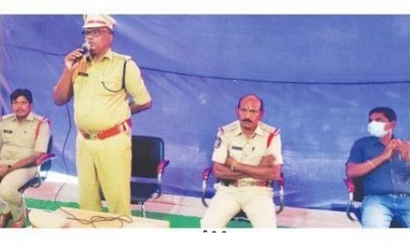 సత్ప్రవర్తనతో జీవించకపోతే కఠిన చర్యలు