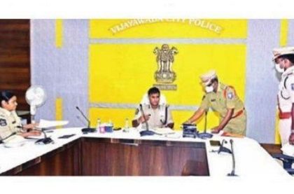 'పోలీస్ వెల్ఫేర్ డే' : 35 ఫిర్యాదులు