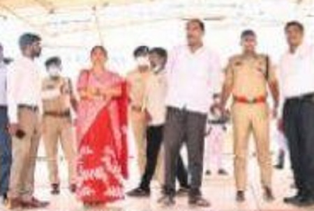 మహిళా దినోత్సవానికి ఏర్పాట్లు పూర్తి చేయాలి