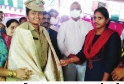 పేదలను  ఆదుకోవడం  అభినందనీయం
