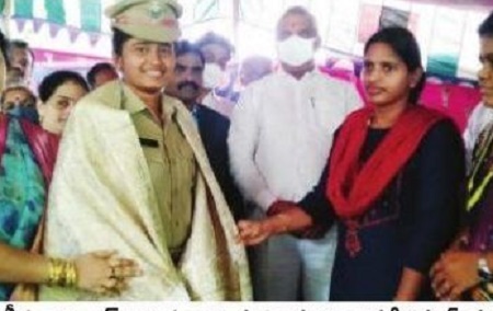 పేదలను  ఆదుకోవడం  అభినందనీయం