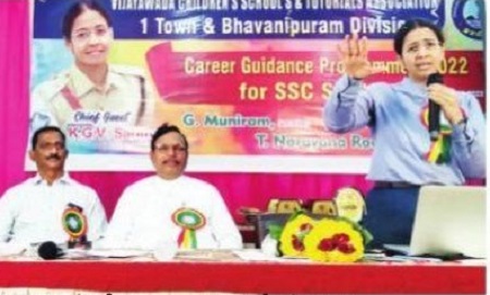 ఆశావాహ దృక్పథం అవసరం