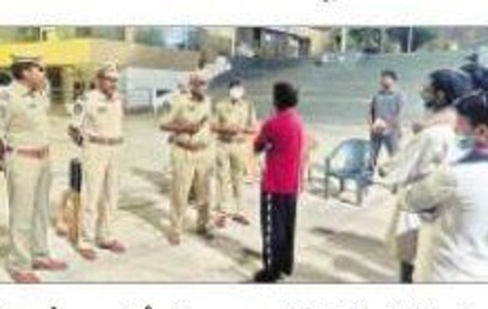 దుర్గాఘాట్ లో యాచకులకు కౌన్సెలింగ్