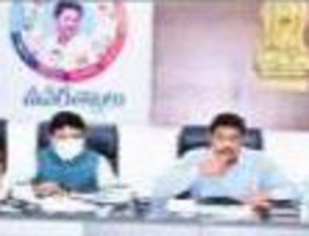 లబ్దిదారులు ఇళ్ల నిర్మాణం  ప్రారంభించాలి