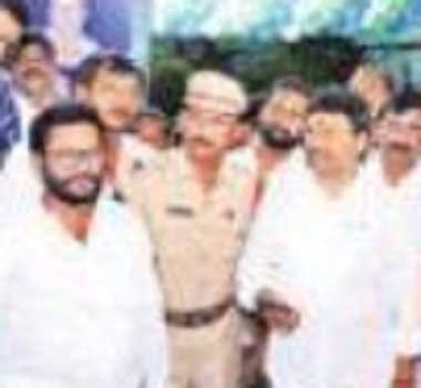 నేరాల అదుపునకు సీసీ కెమెరాల ఏర్పాటు