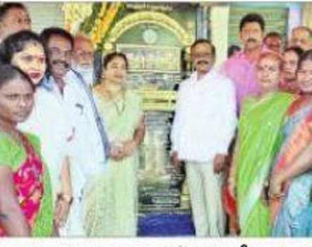 రహదారుల అభివృద్ధికి ప్రాధాన్యం