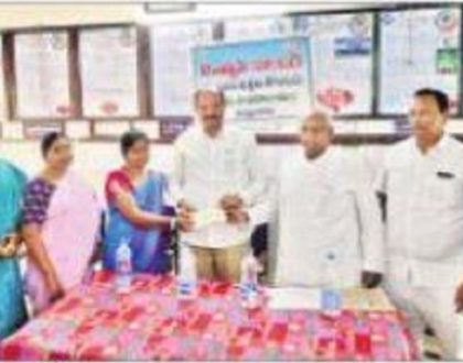 గ్రామాభివృద్ధిలో ప్రజాసహకారం అవసరం