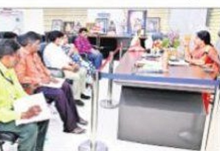 హ్యాండ్ బాల్ టోర్నమెంట్ ను విజయవంతం చేద్దాం