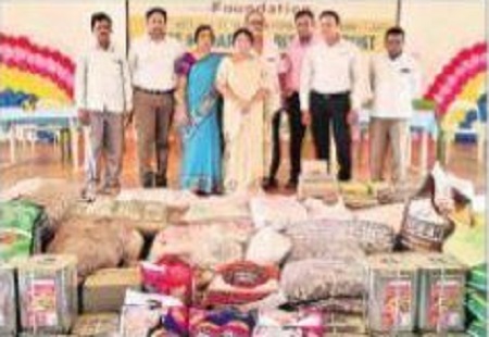 అనాథ పిల్లలకు అండగా ఉండాలి