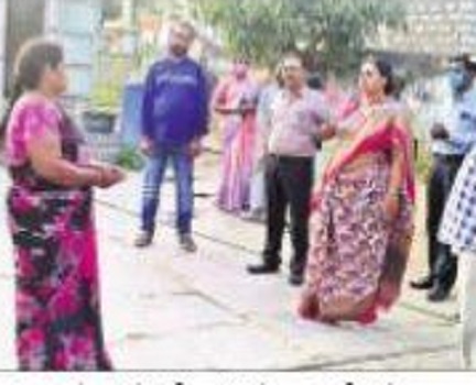 ఇళ్ళ నిర్మాణాలు వేగవంతం చేయాలి