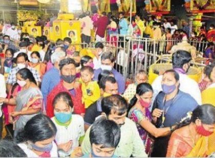 అమ్మవారి దర్సనానికి పెరిగిన రద్దీ
