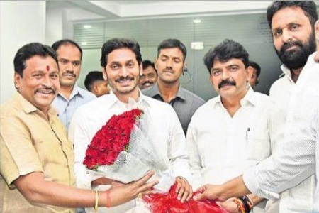 నూతన రథ సారథులు