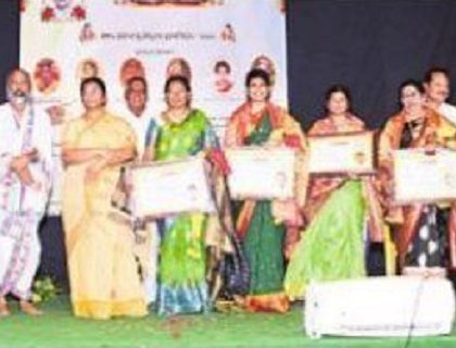దేశ పూరోభివృద్ధిలో మహిళల పాత్ర కీలకం