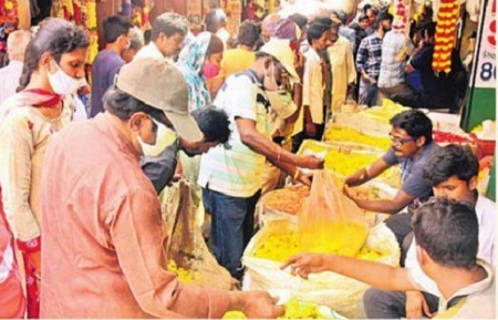 బెజవాడలో ఉగాది సందడి