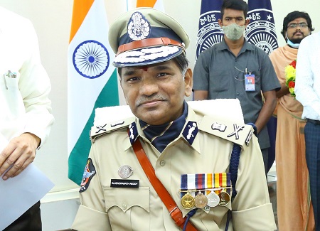 తగిన సాక్ష్యాధారాలతో నే నిందితుల అరెస్ట్
