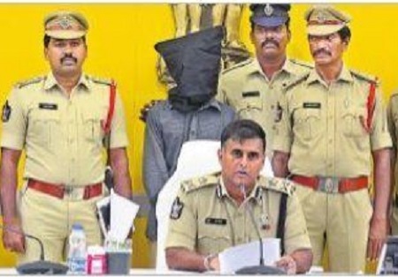 విగ్రహం చోరీ కేసులో నిందితుడి అరెస్ట్