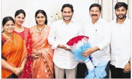 గుండె గూటికి పండుగ తెస్తాం