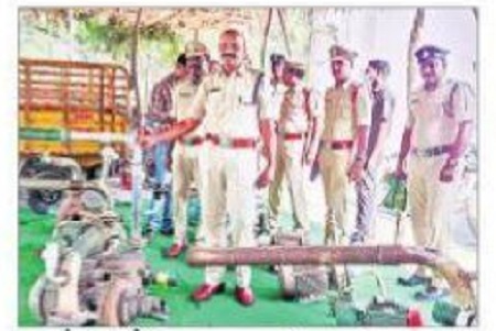 విద్యుత్ మోటార్లు చోరీ చేసే ముఠా అరెస్ట్