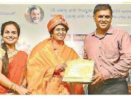 ఘనంగా ఉగాది వేడుకలు