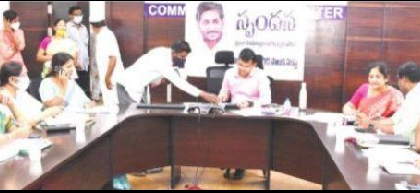 త్వరితగతిన సమస్యలకు పరిష్కారం చూపాలి