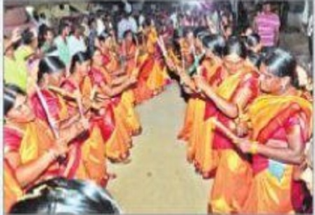 ఘనంగా వెంకటేశ్వరుని రథోత్సవం
