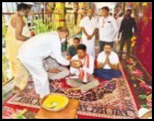 దుర్గమ్మ సేవలో సమాచార కమిషనర్