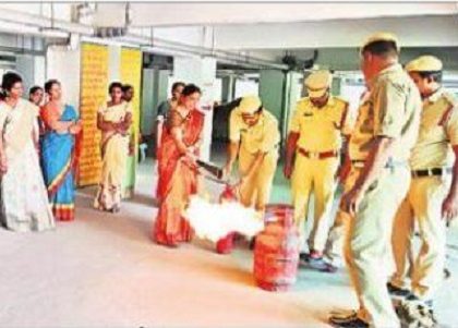 అప్రమత్తతతో ప్రమాదాల నివారణ