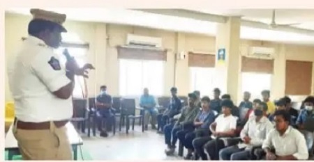 ట్రాఫిక్  కౌన్సెలింగ్