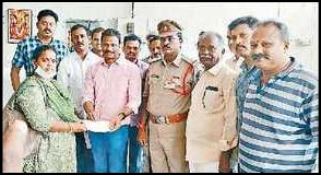హెడ్ కానిస్టేబుల్ కుటుంబానికి సాయం