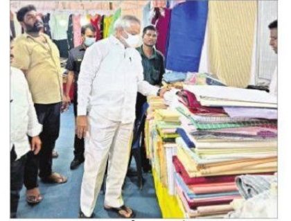 చేనేత రంగానికి ప్రభుత్వ ప్రోత్సాహం