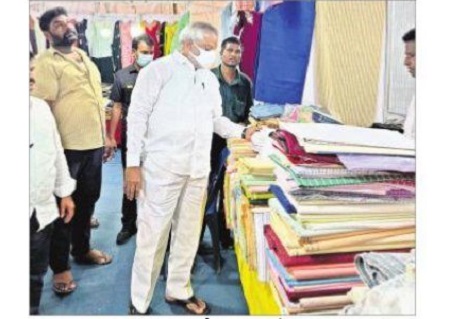 చేనేత రంగానికి ప్రభుత్వ ప్రోత్సాహం