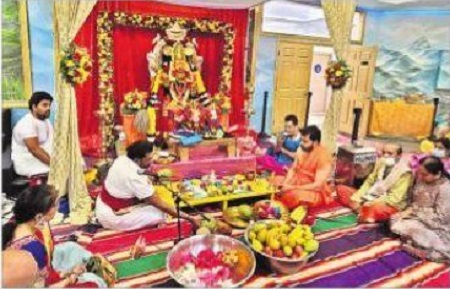 లాస్ ఏంజెల్స్ లో దుర్గమ్మకు విశేష కుంకుమార్చనలు