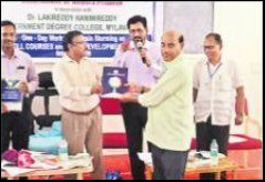 స్కిల్స్ పెంపొందించుకోవాలి