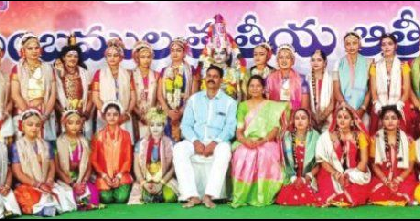 నేటి సమాజానికి ఉమ్మడి కుటుంబం అవసరం