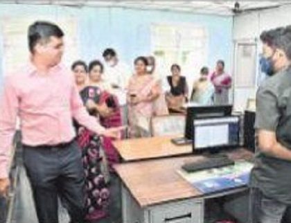 కార్యాలయాన్ని పరిశుభ్రంగా  ఉంచాలి